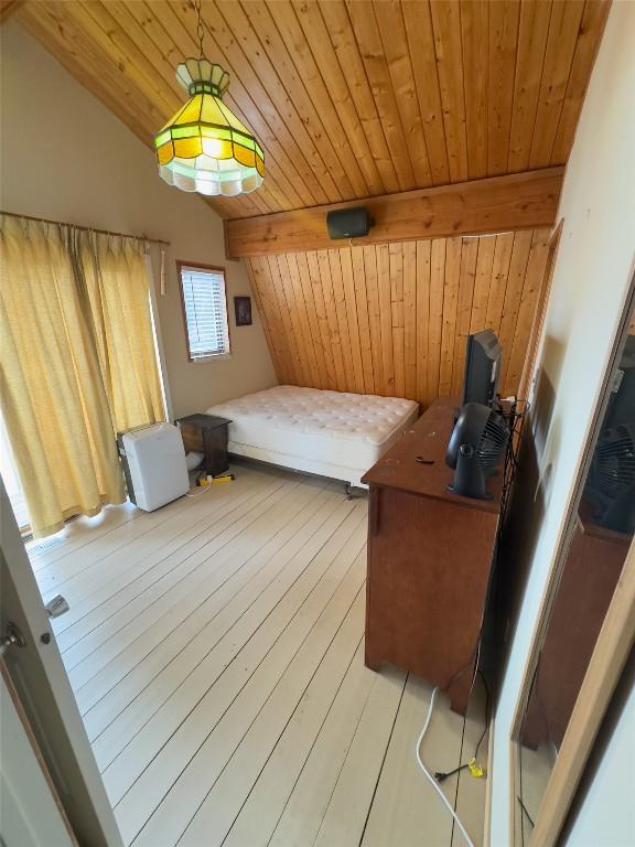 7902 Bell Rd. Road, Bridge Lake, BC - Indoor