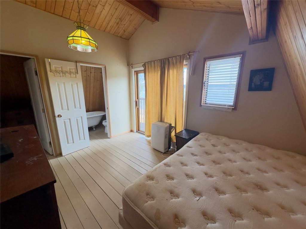 7902 Bell Rd. Road, Bridge Lake, BC - Indoor Photo Showing Bedroom