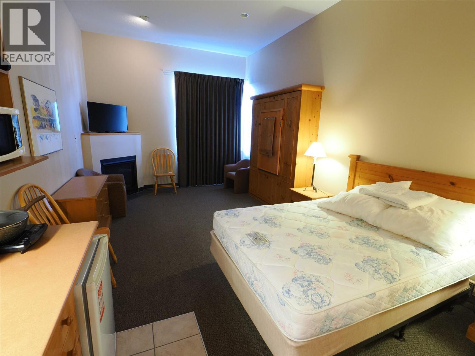 5340 Big White Road Unit# 115, Big White, BC - Indoor Photo Showing Bedroom