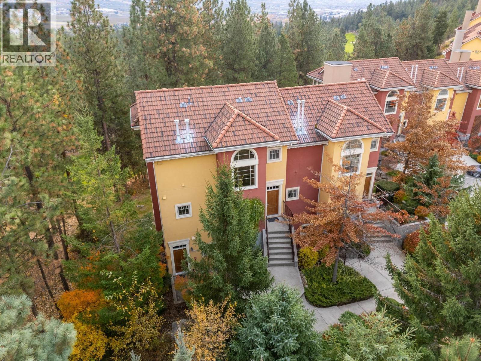 1795 Country Club Drive Unit# 201, Kelowna, BC - Outdoor