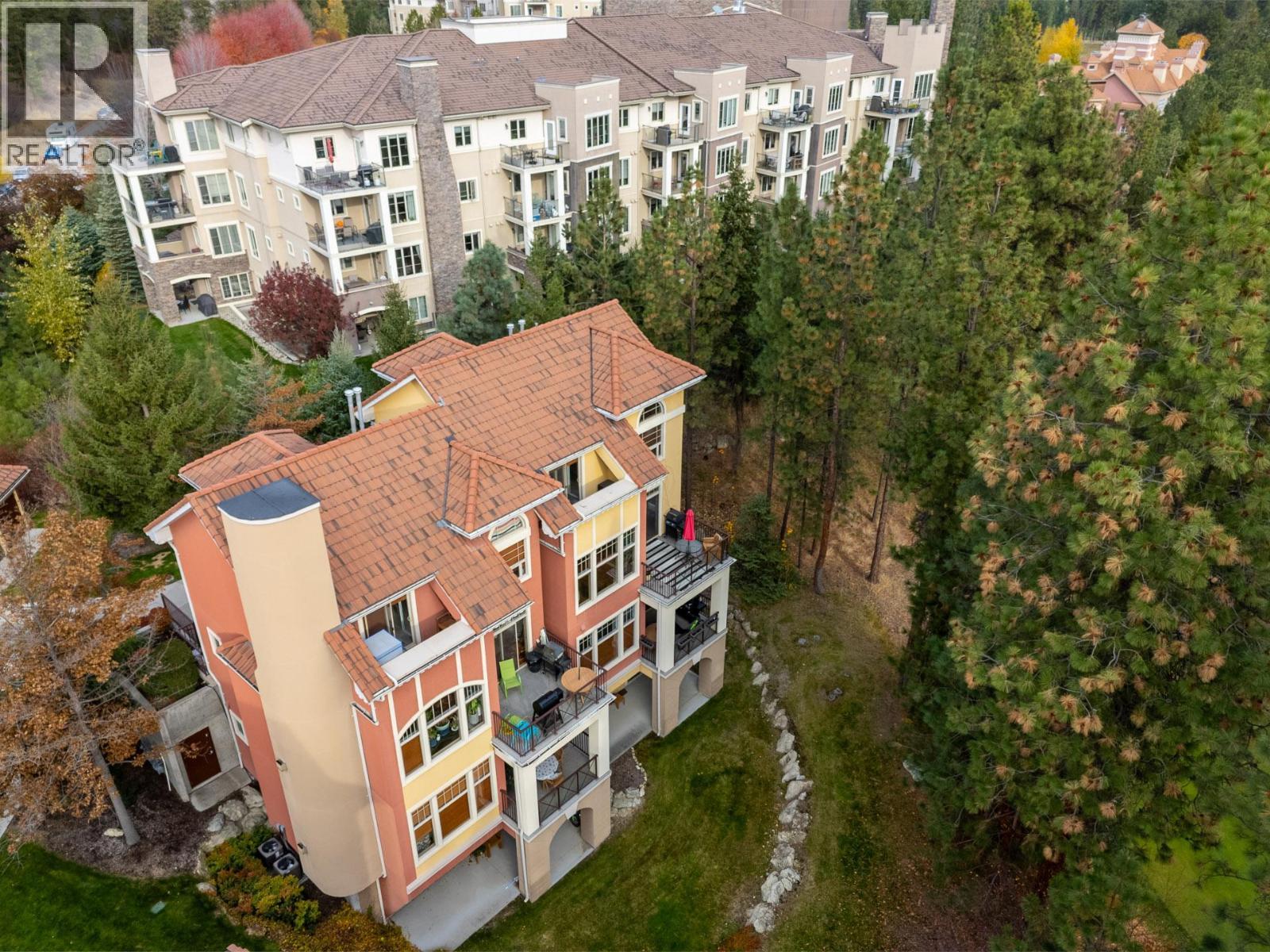 1795 Country Club Drive Unit# 201, Kelowna, BC - Outdoor