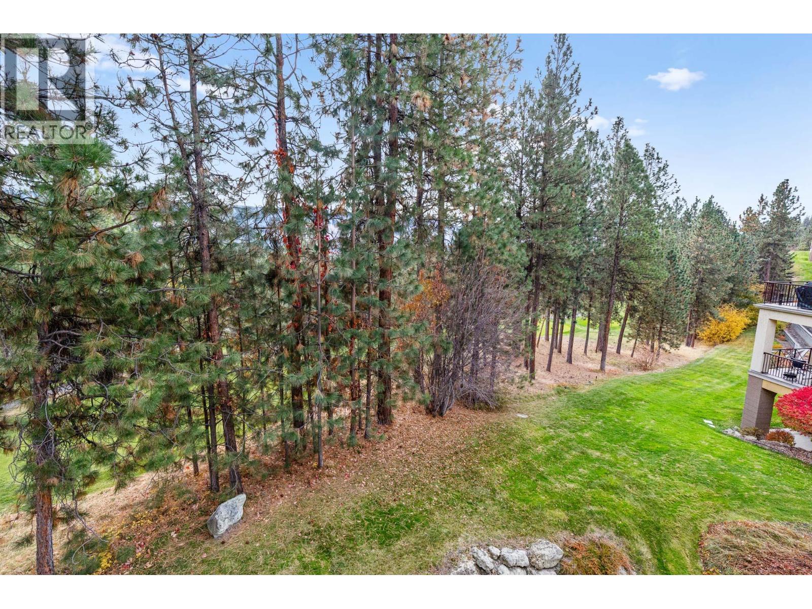 1795 Country Club Drive Unit# 201, Kelowna, BC - Outdoor