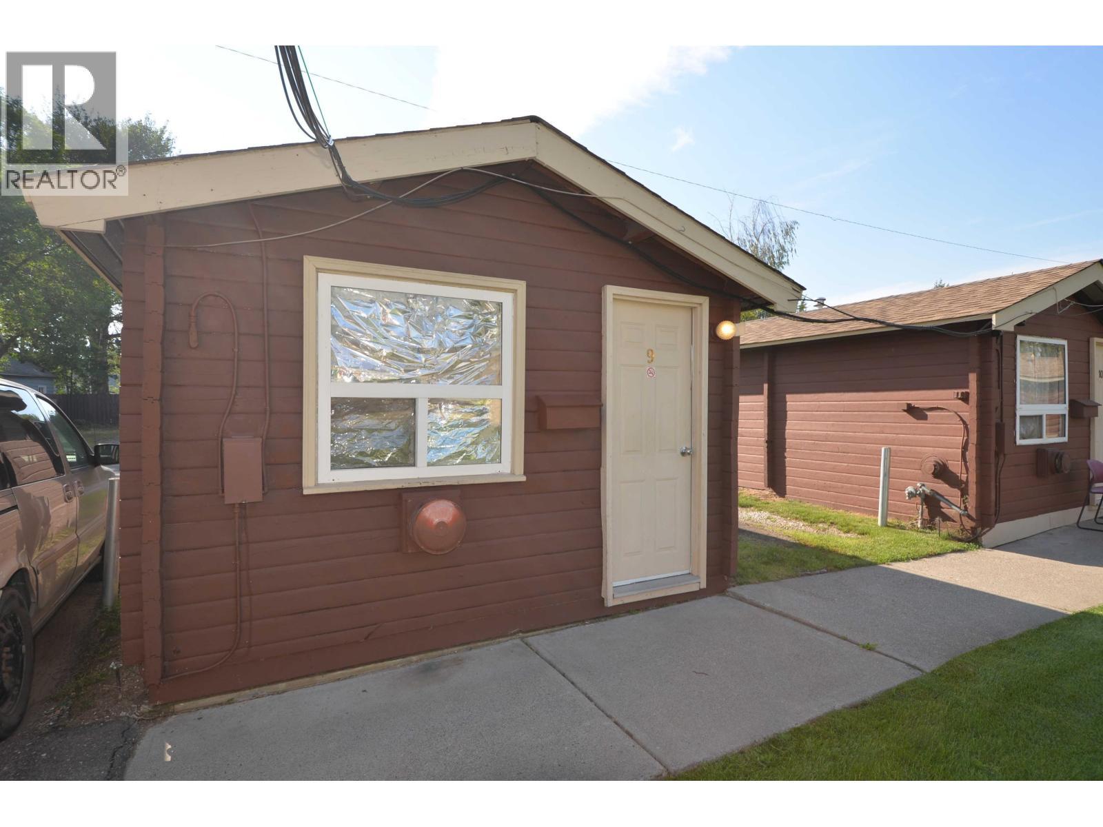 867 17Th Avenue, Prince George, BC