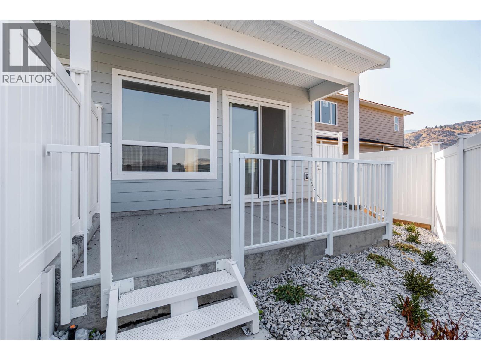 384 Chardonnay Avenue, Oliver, BC - Outdoor With Deck Patio Veranda