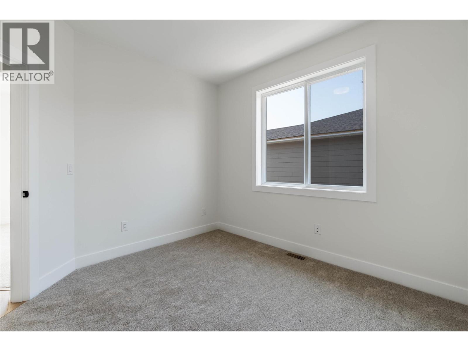 384 Chardonnay Avenue, Oliver, BC - Indoor Photo Showing Other Room