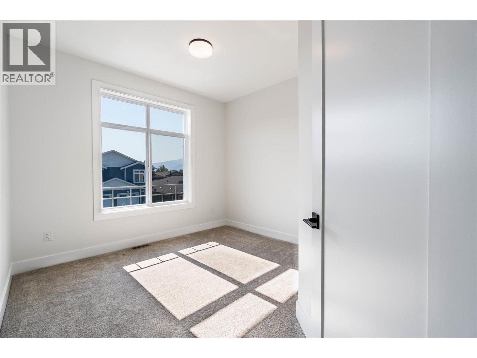 384 Chardonnay Avenue, Oliver, BC - Indoor Photo Showing Other Room