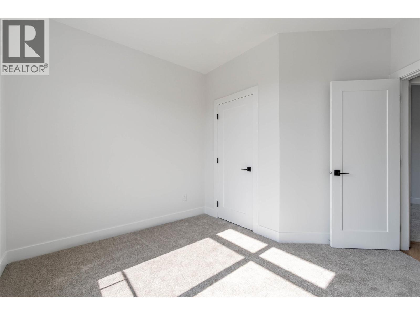 384 Chardonnay Avenue, Oliver, BC - Indoor Photo Showing Other Room