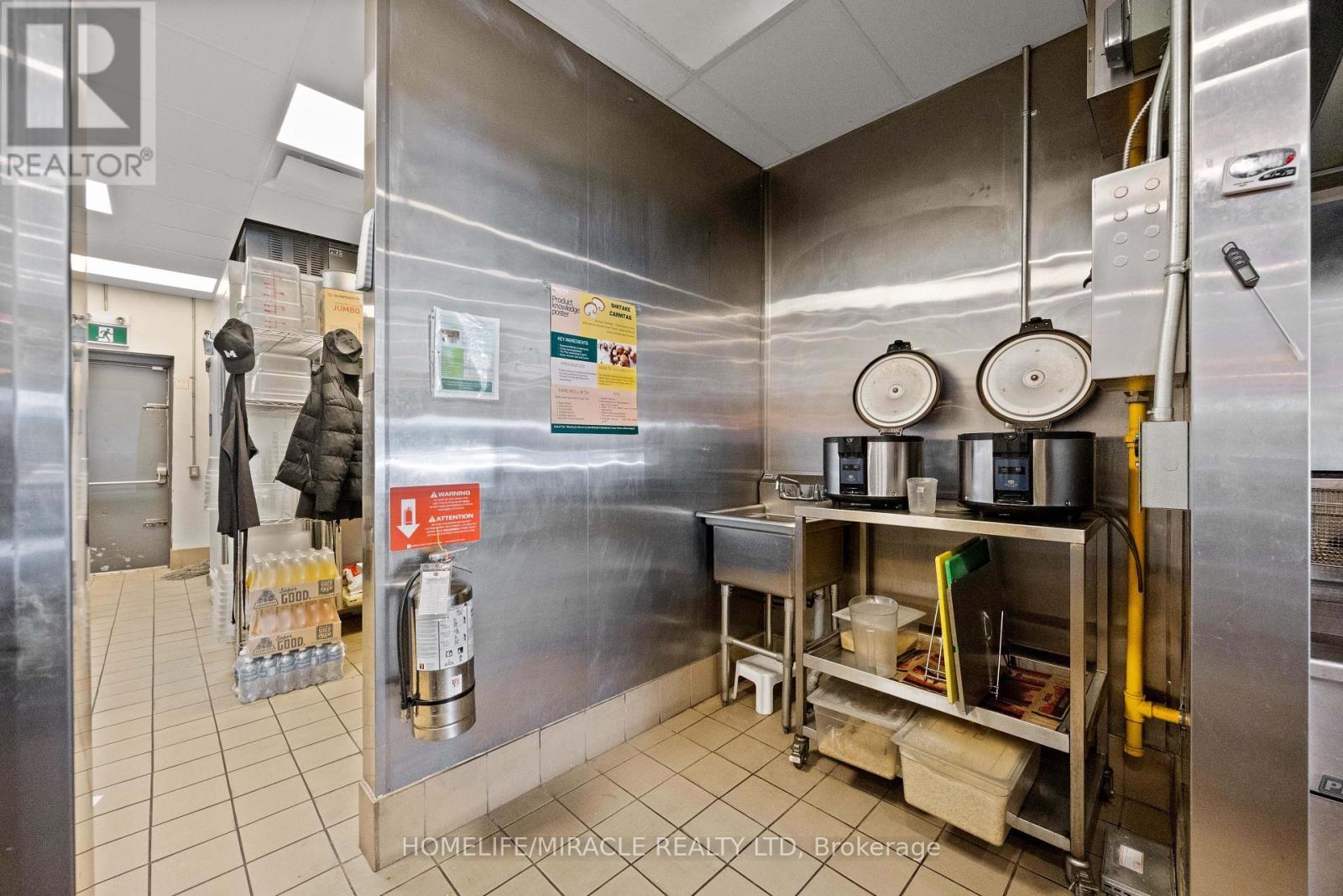 6 - 353 Duckworth Street, Barrie, ON