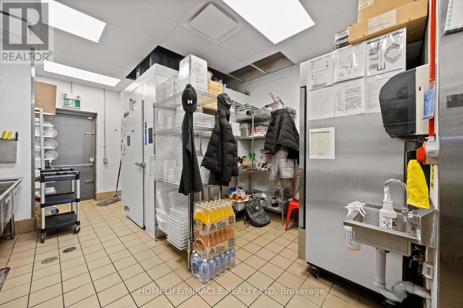 6 - 353 Duckworth Street, Barrie, ON