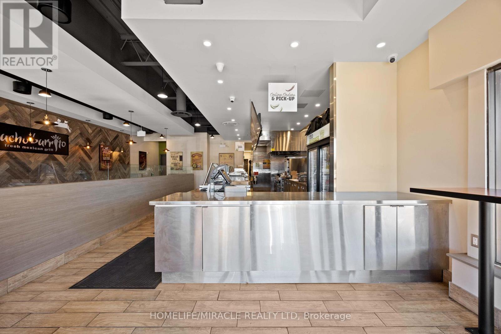 6 - 353 Duckworth Street, Barrie, ON