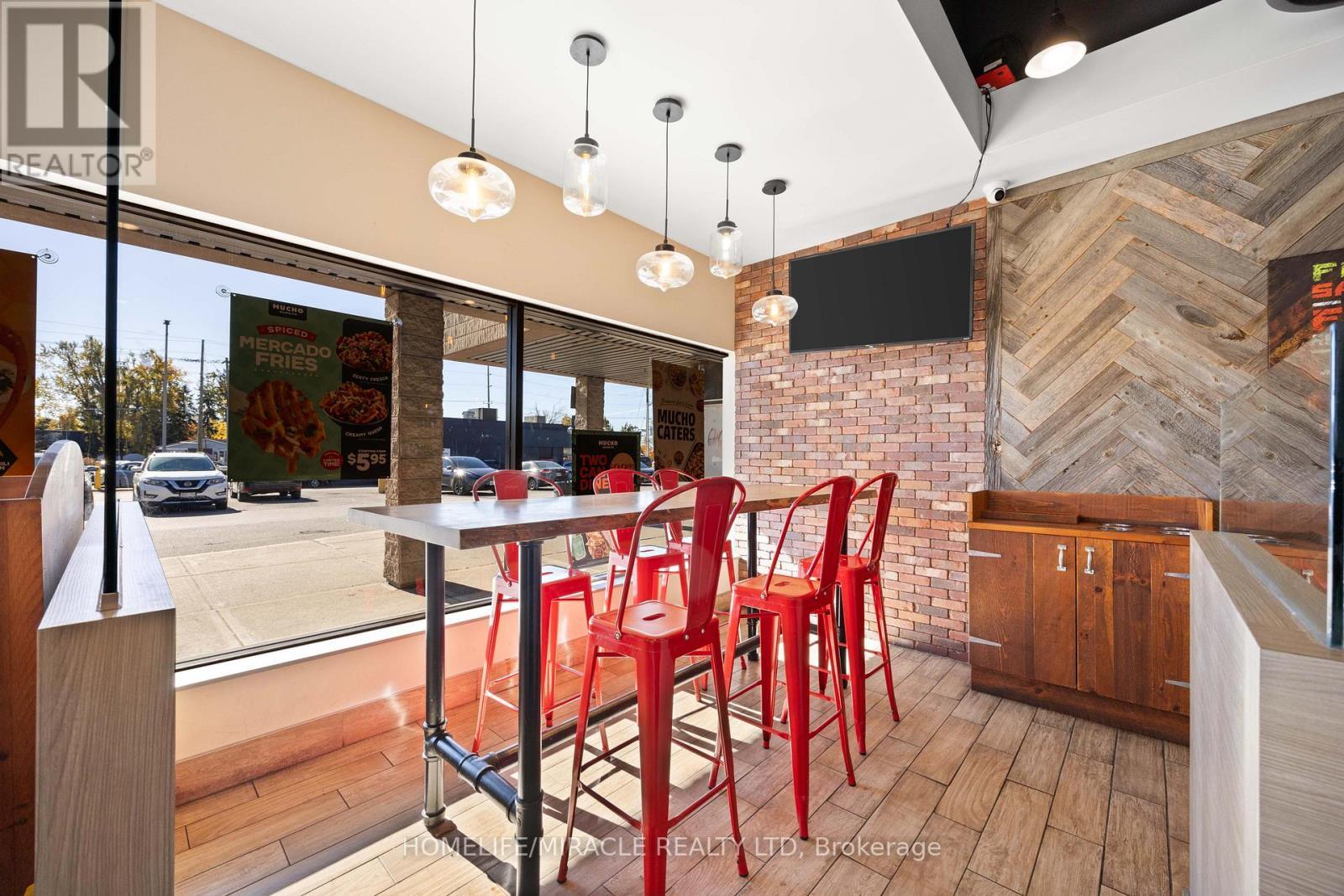 6 - 353 Duckworth Street, Barrie, ON