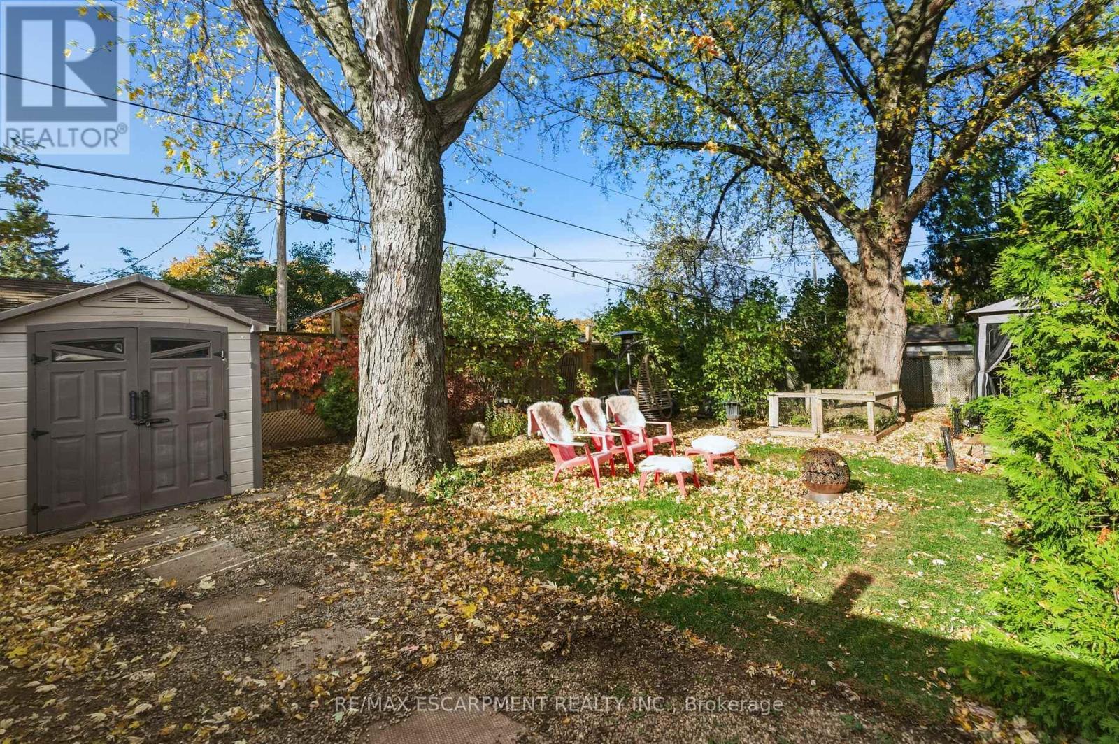 5373 Spruce Avenue, Burlington, ON - Outdoor