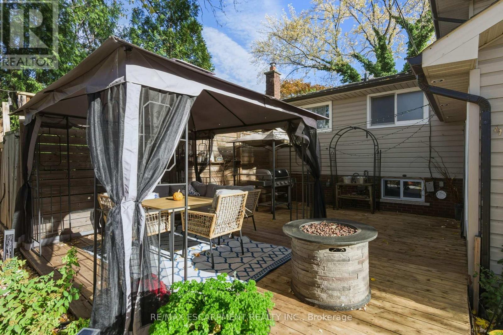 5373 Spruce Avenue, Burlington, ON - Outdoor With Exterior