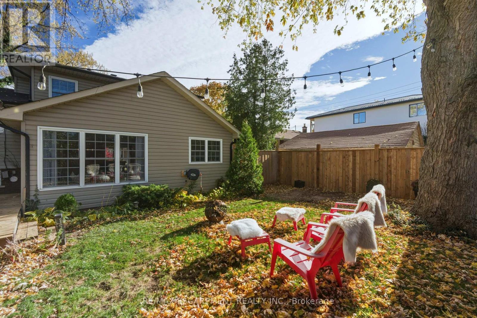 5373 Spruce Avenue, Burlington, ON - Outdoor