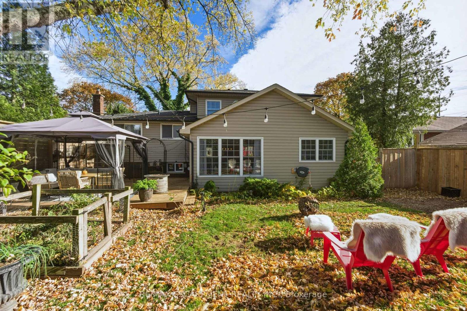 5373 Spruce Avenue, Burlington, ON - Outdoor