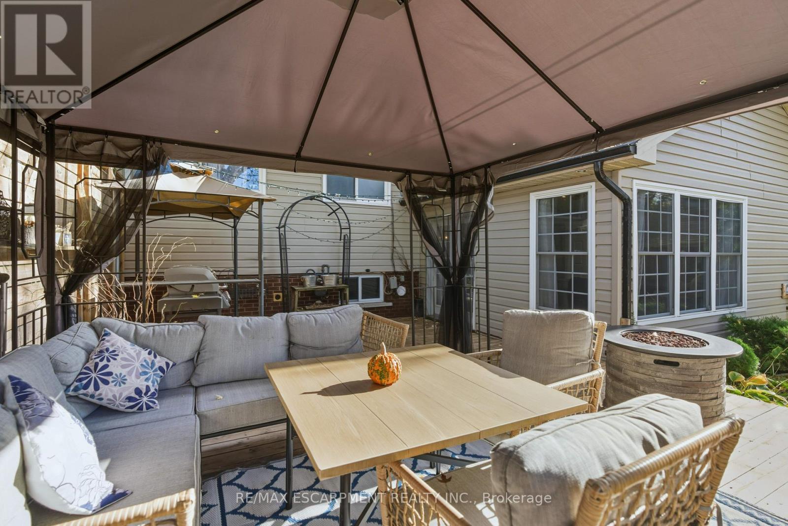 5373 Spruce Avenue, Burlington, ON - Outdoor With Deck Patio Veranda