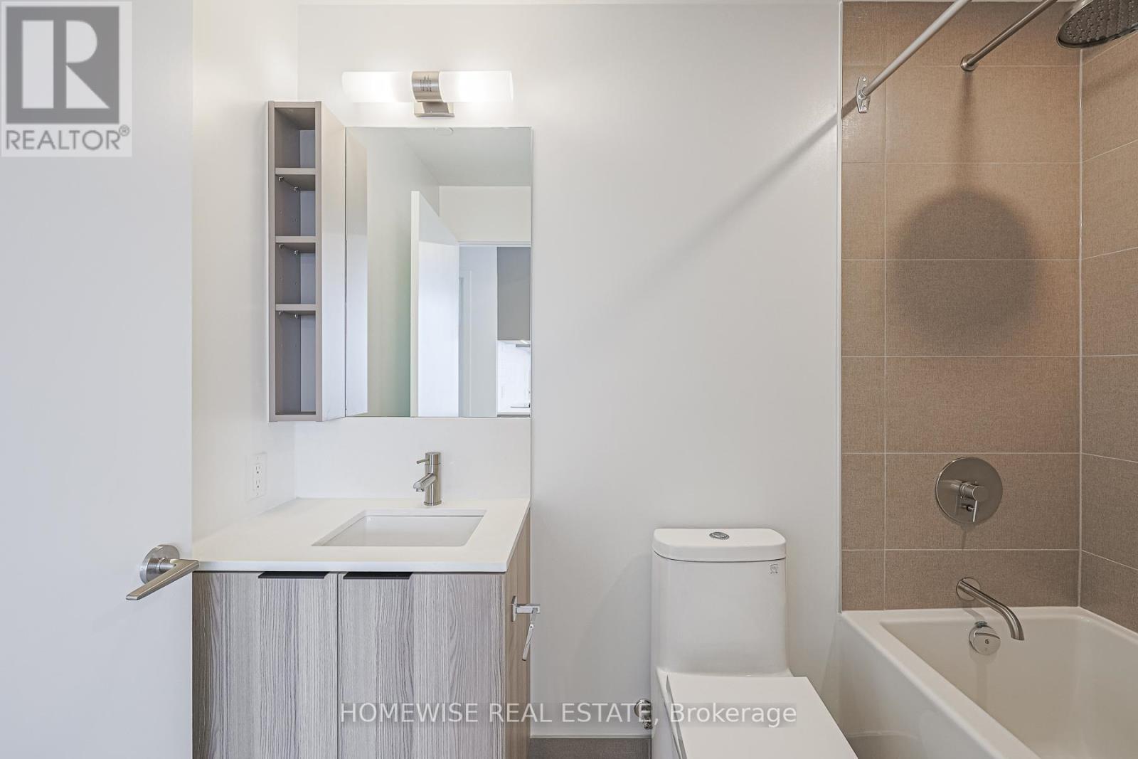 Lph09 - 55 Mercer Street, Toronto, ON - Indoor Photo Showing Bathroom