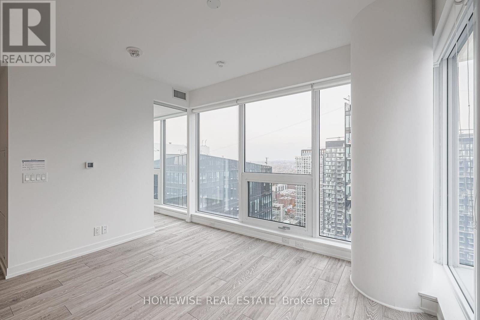 Lph09 - 55 Mercer Street, Toronto, ON - Indoor Photo Showing Other Room