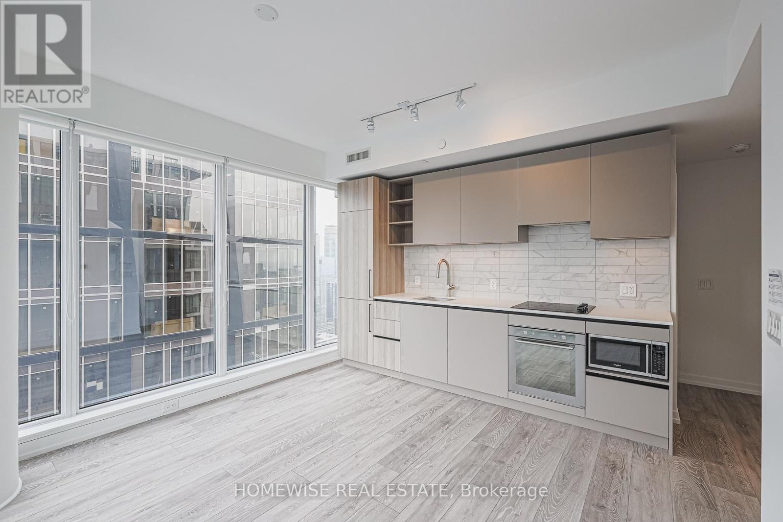 Lph09 - 55 Mercer Street, Toronto, ON - Indoor Photo Showing Kitchen