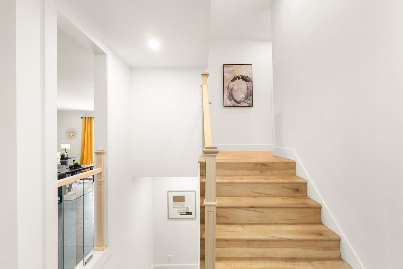 Hall d'entrée/Vestibule - 2825 Boul. Du Carmel, Trois-Rivières, QC - Indoor Photo Showing Other Room