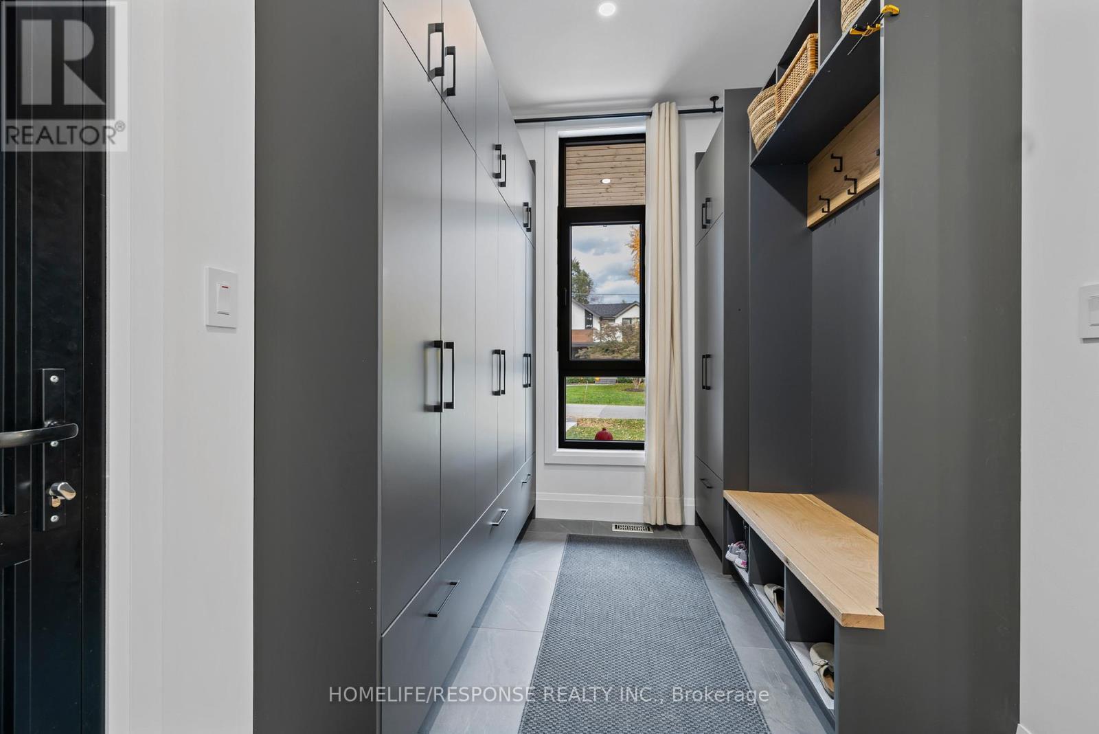 2110 Courtland Crescent, Mississauga, ON - Indoor Photo Showing Other Room