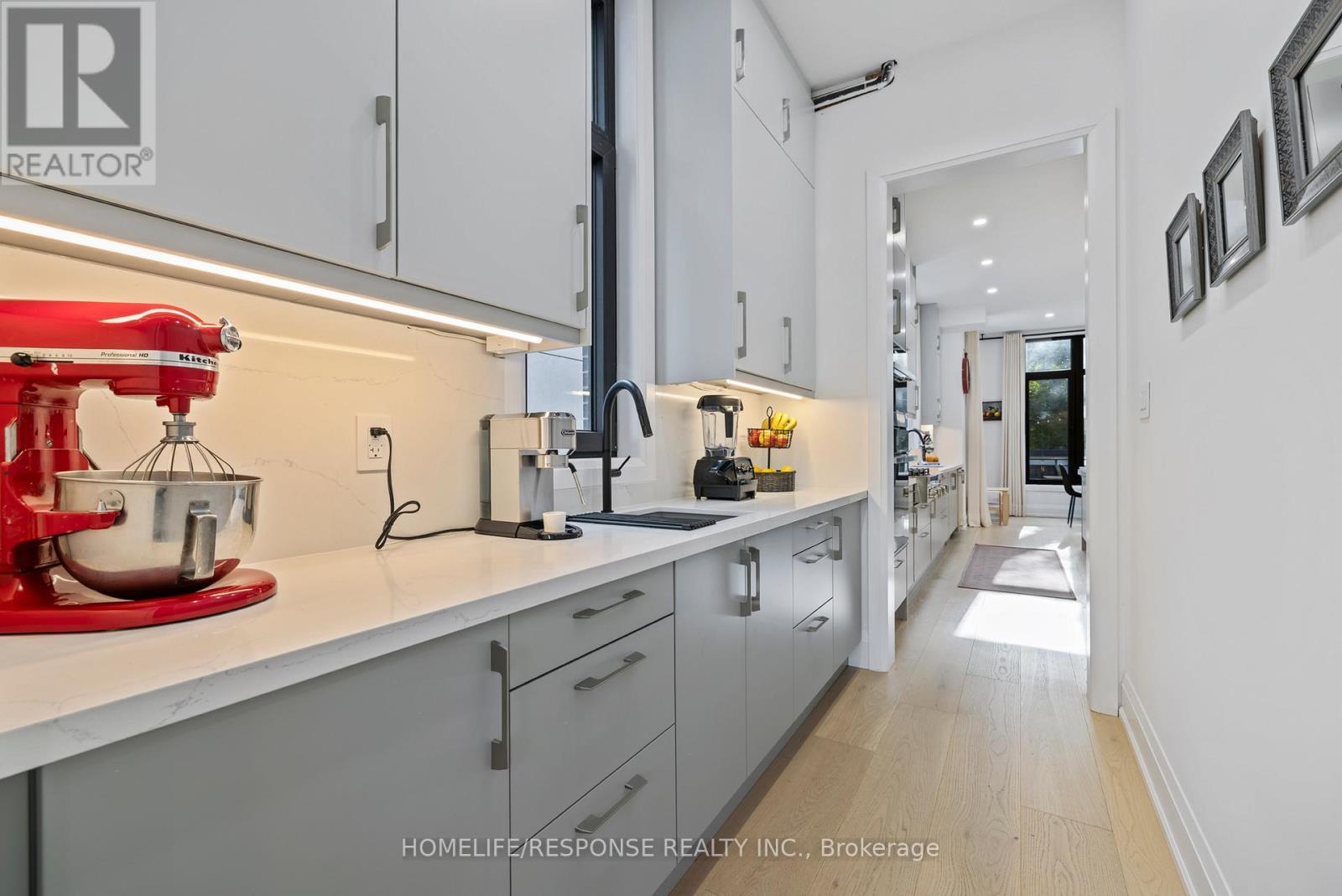 2110 Courtland Crescent, Mississauga, ON - Indoor