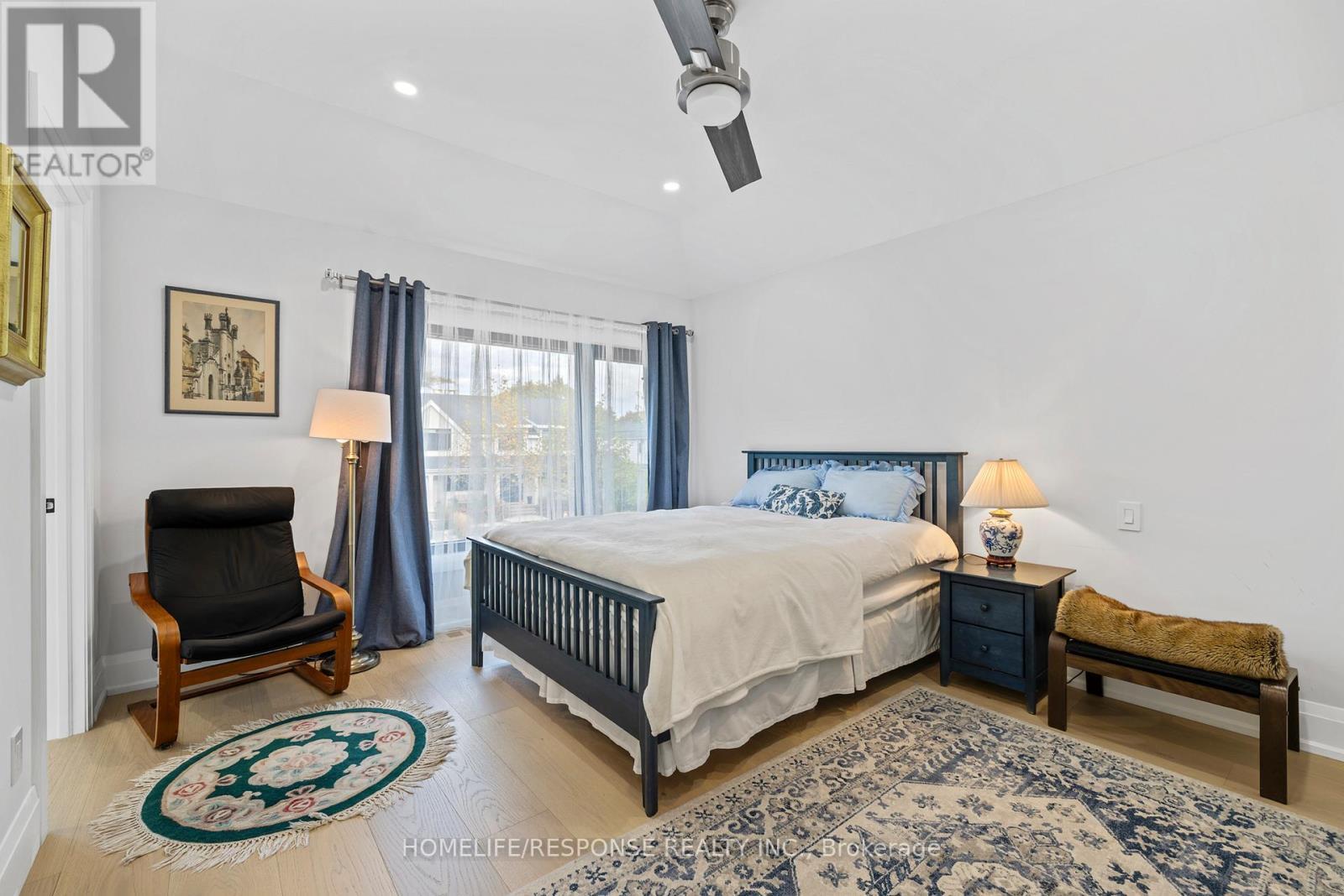 2110 Courtland Crescent, Mississauga, ON - Indoor Photo Showing Bedroom
