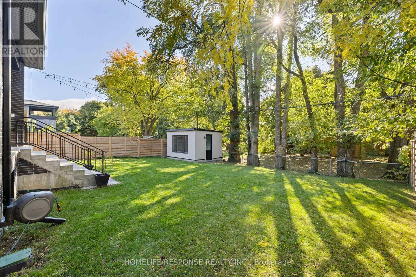 2110 Courtland Crescent, Mississauga, ON - Outdoor