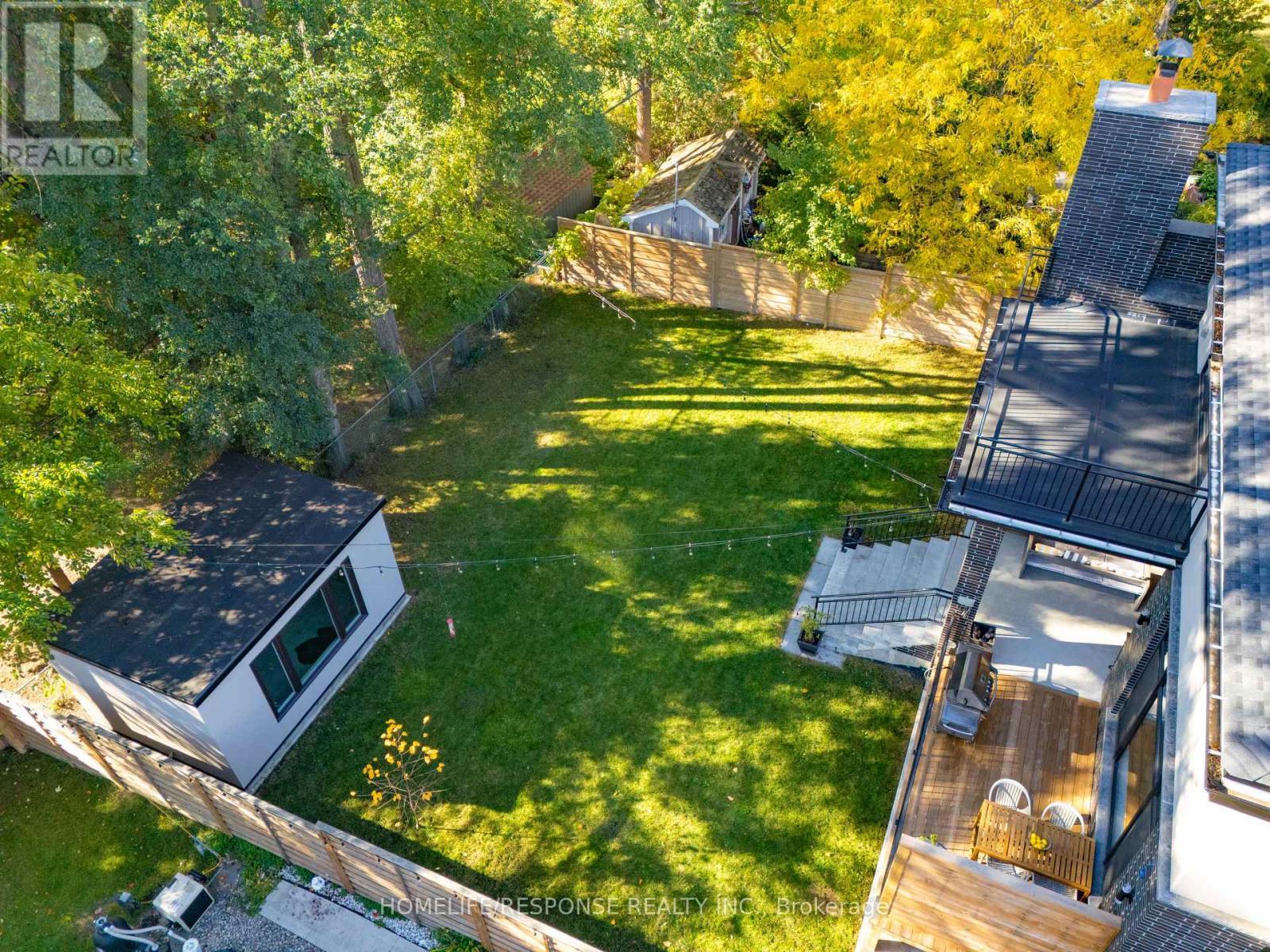 2110 Courtland Crescent, Mississauga, ON - Outdoor