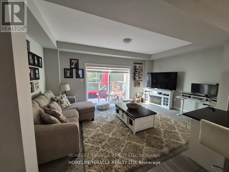 886 Robert Ferrie Drive, Kitchener, ON - Indoor Photo Showing Other Room