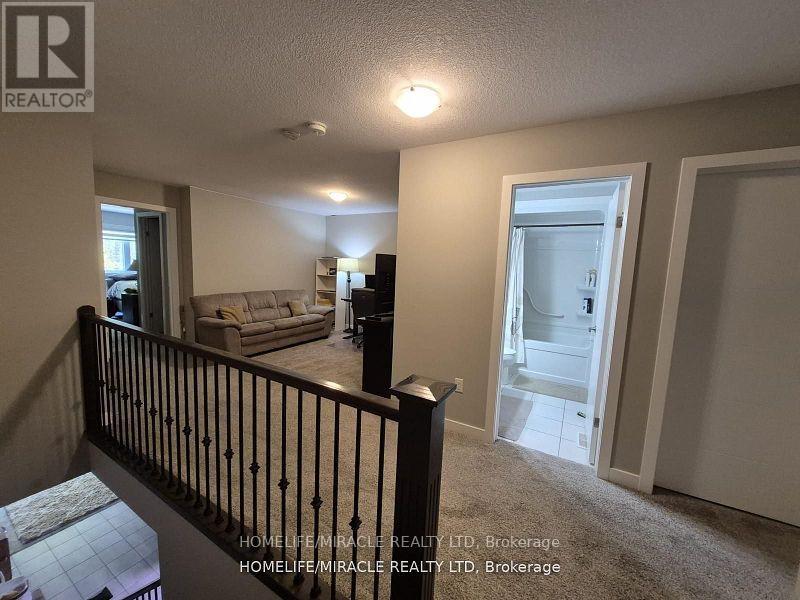 886 Robert Ferrie Drive, Kitchener, ON - Indoor Photo Showing Other Room