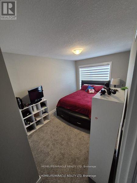 886 Robert Ferrie Drive, Kitchener, ON - Indoor Photo Showing Bedroom