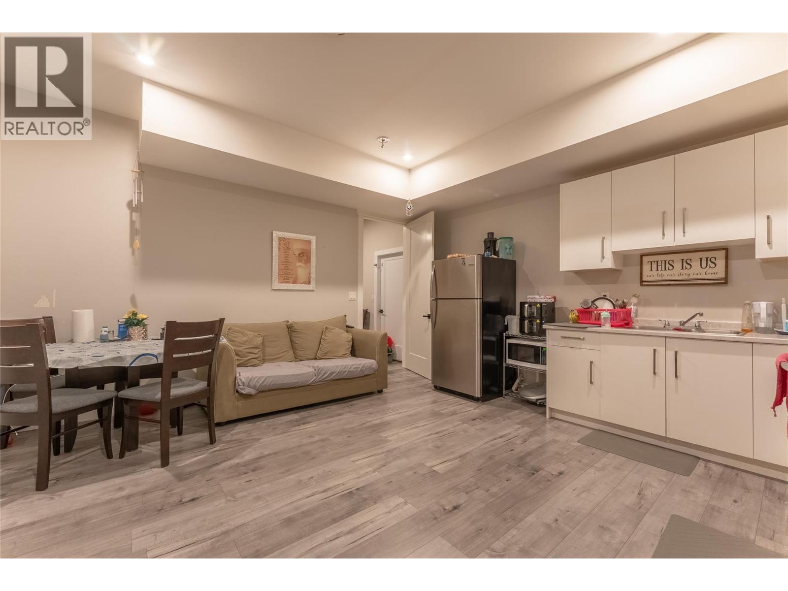 Basement Suite 1 - 1410 Mine Hill Lane, Kelowna, BC - Indoor