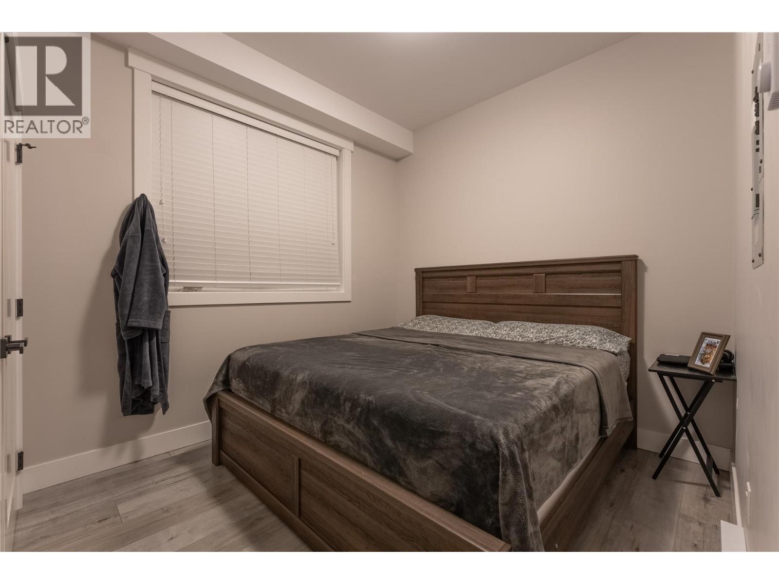 Basement Suite 2 - Bedroom - 1410 Mine Hill Lane, Kelowna, BC - Indoor Photo Showing Bedroom