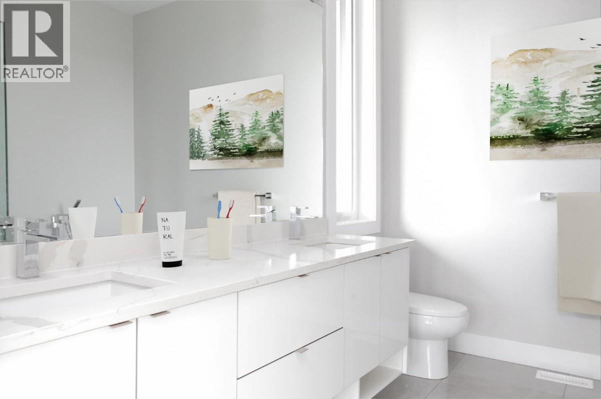 Ensuite Bath up - Virtually Staged - 1410 Mine Hill Lane, Kelowna, BC - Indoor Photo Showing Bathroom