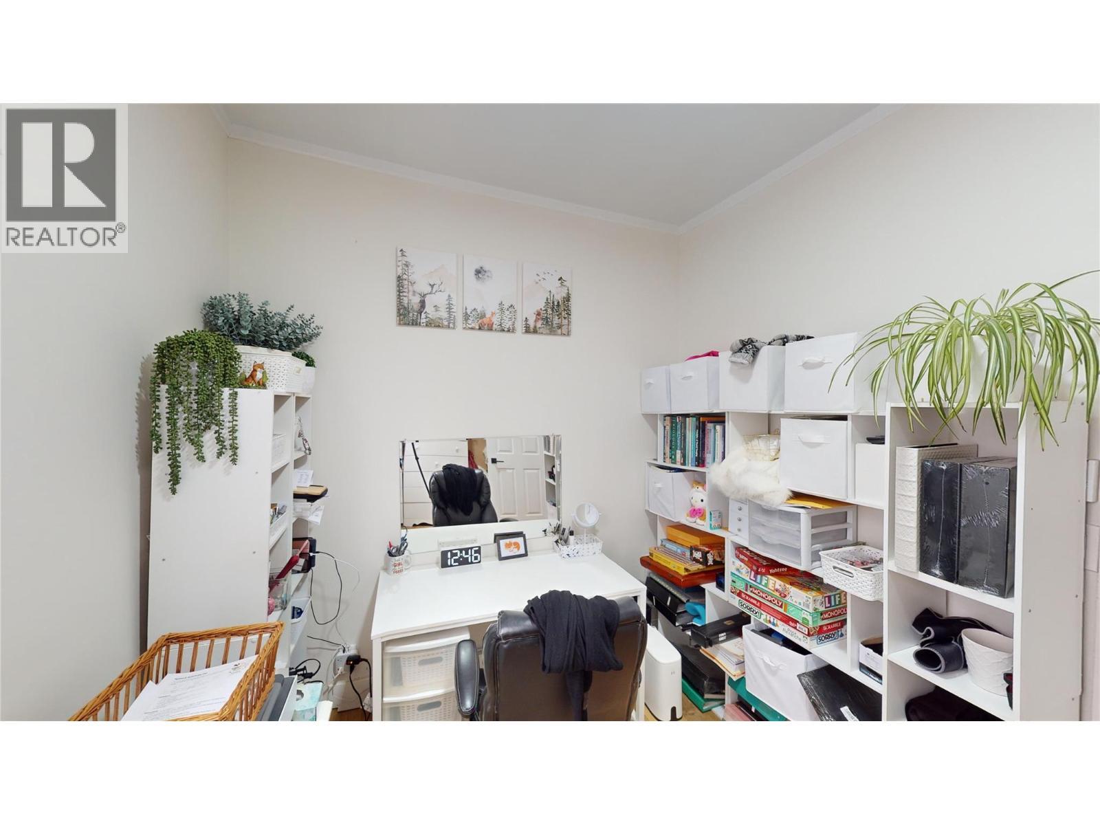 225 3Rd Avenue S, Cranbrook, BC - Indoor