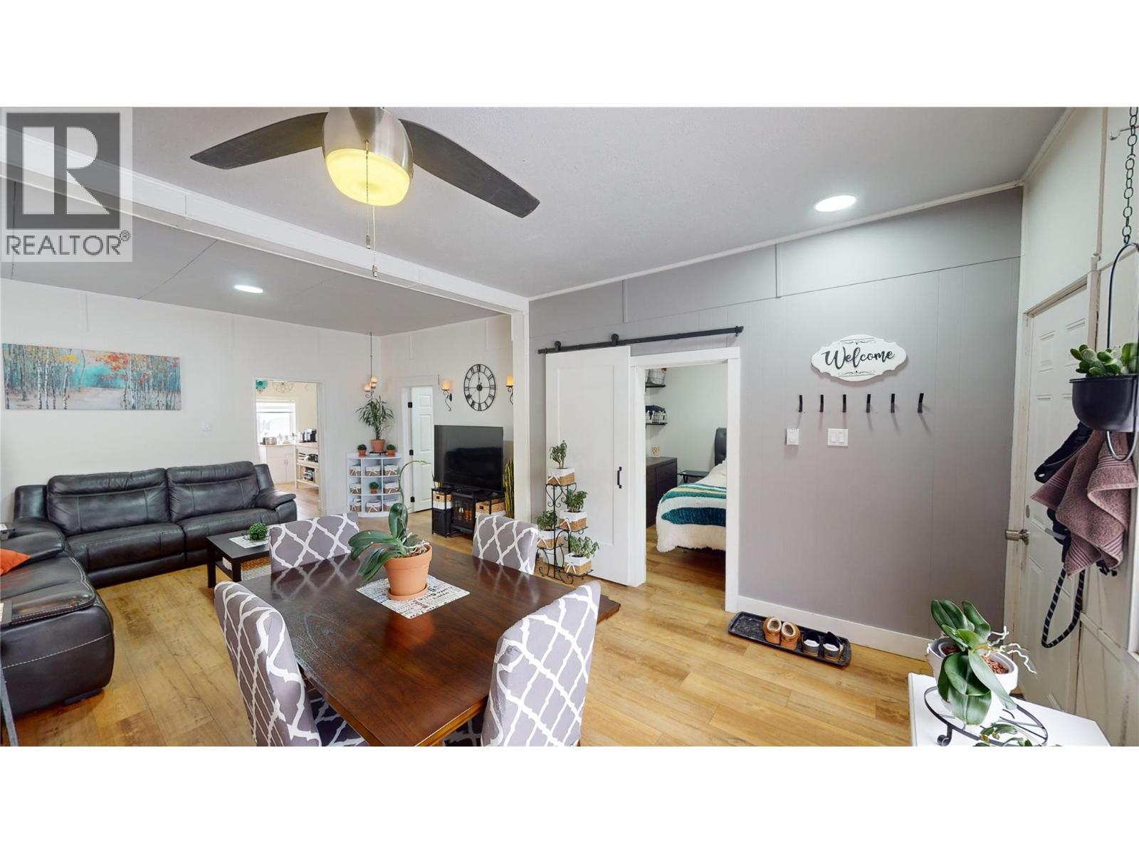 225 3Rd Avenue S, Cranbrook, BC - Indoor