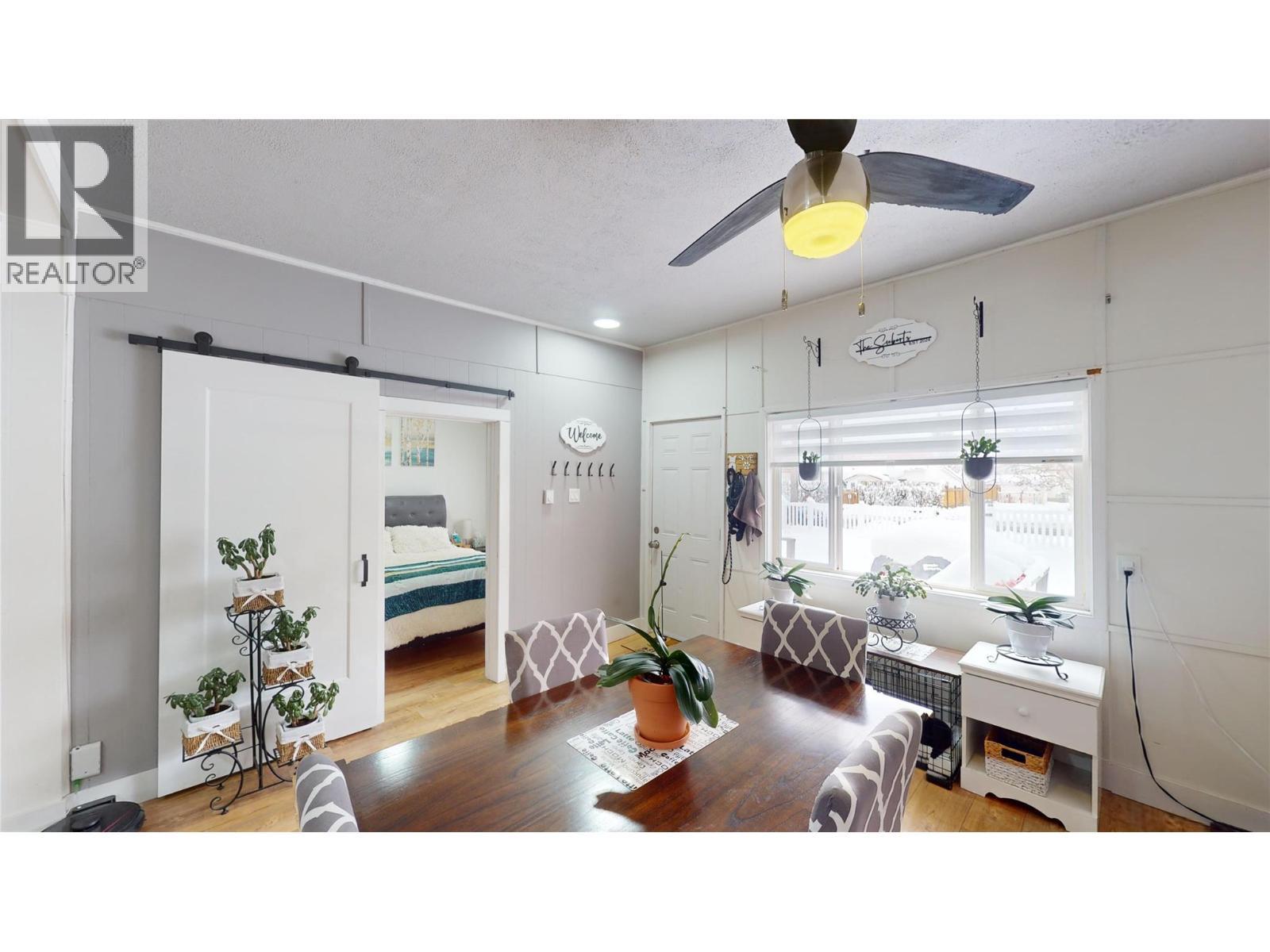 225 3Rd Avenue S, Cranbrook, BC - Indoor