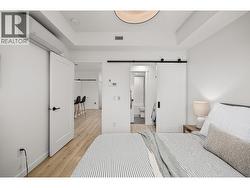 Access to the cheater ensuite through the walk in closet -