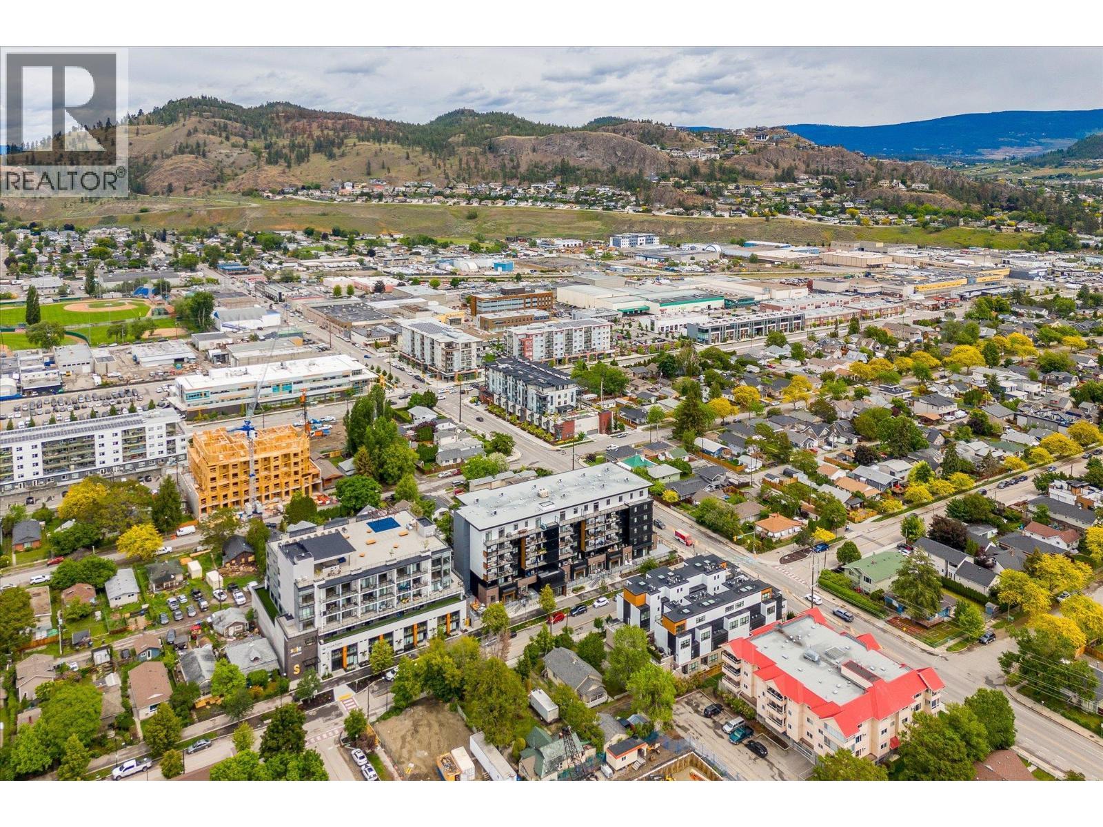 660 Cawston Avenue Unit# 313, Kelowna, BC - Outdoor With View