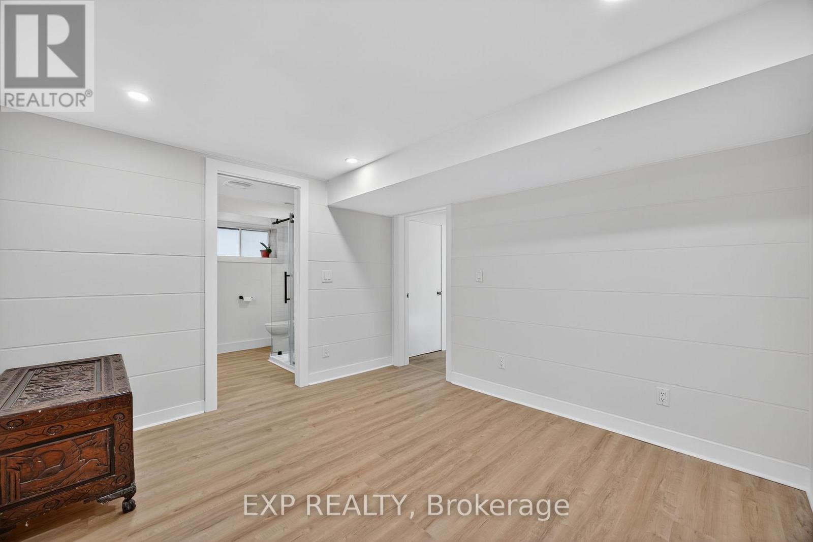 154 Park Road, Tiny, ON - Indoor Photo Showing Other Room