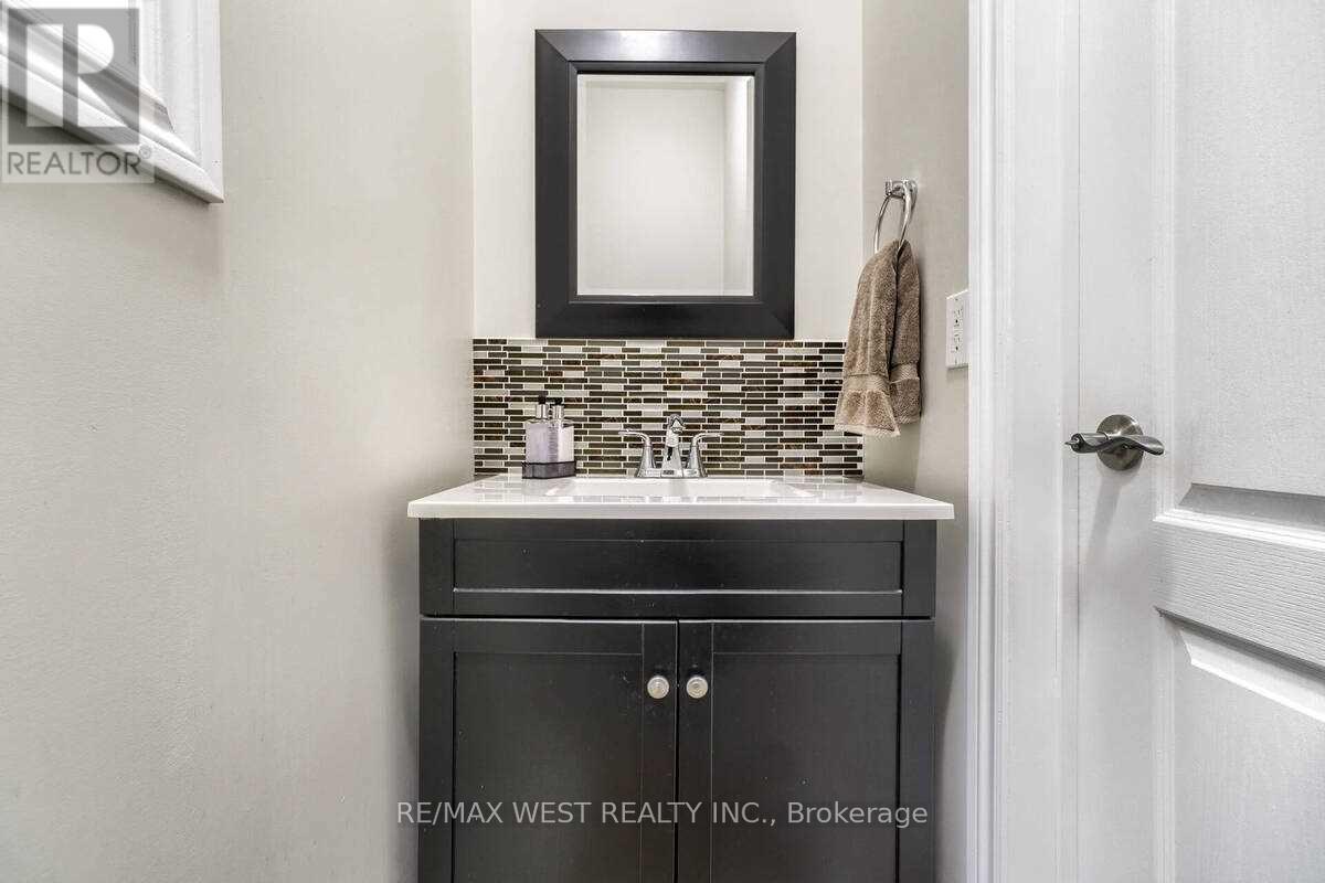 1200 Langley Circle, Oshawa, ON -