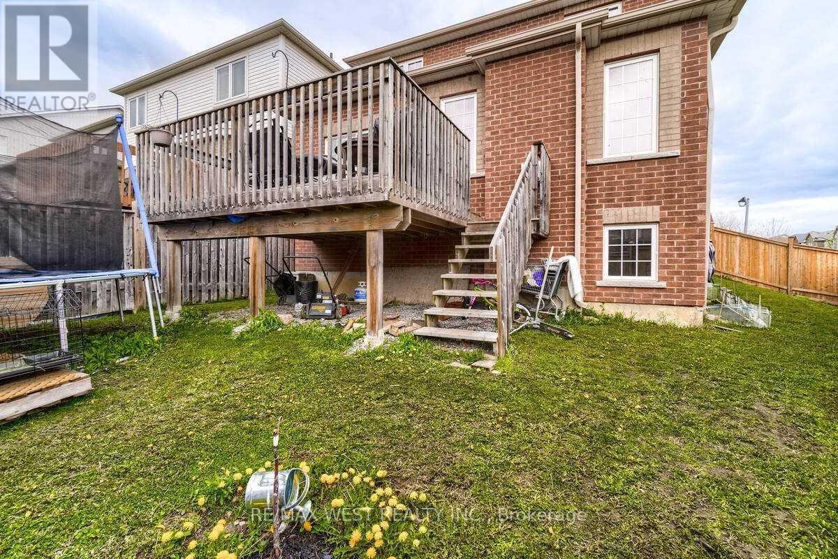 1200 Langley Circle, Oshawa, ON - Outdoor With Deck Patio Veranda