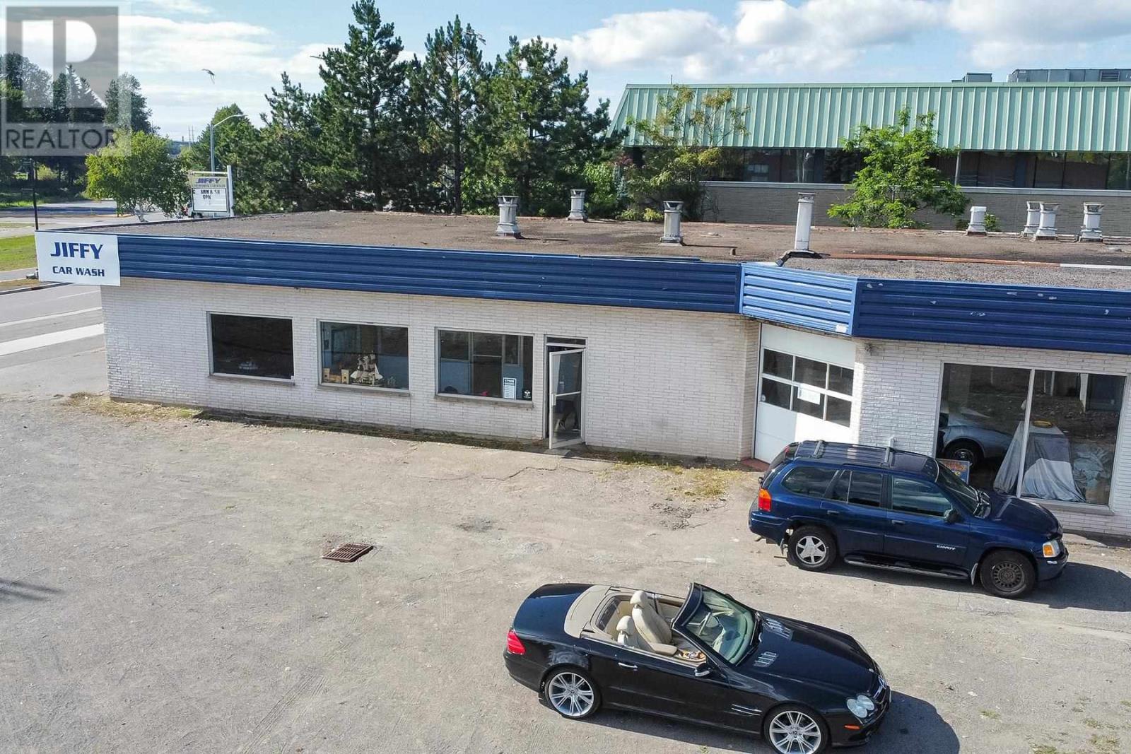 32 Bay St, Sault Ste. Marie, ON