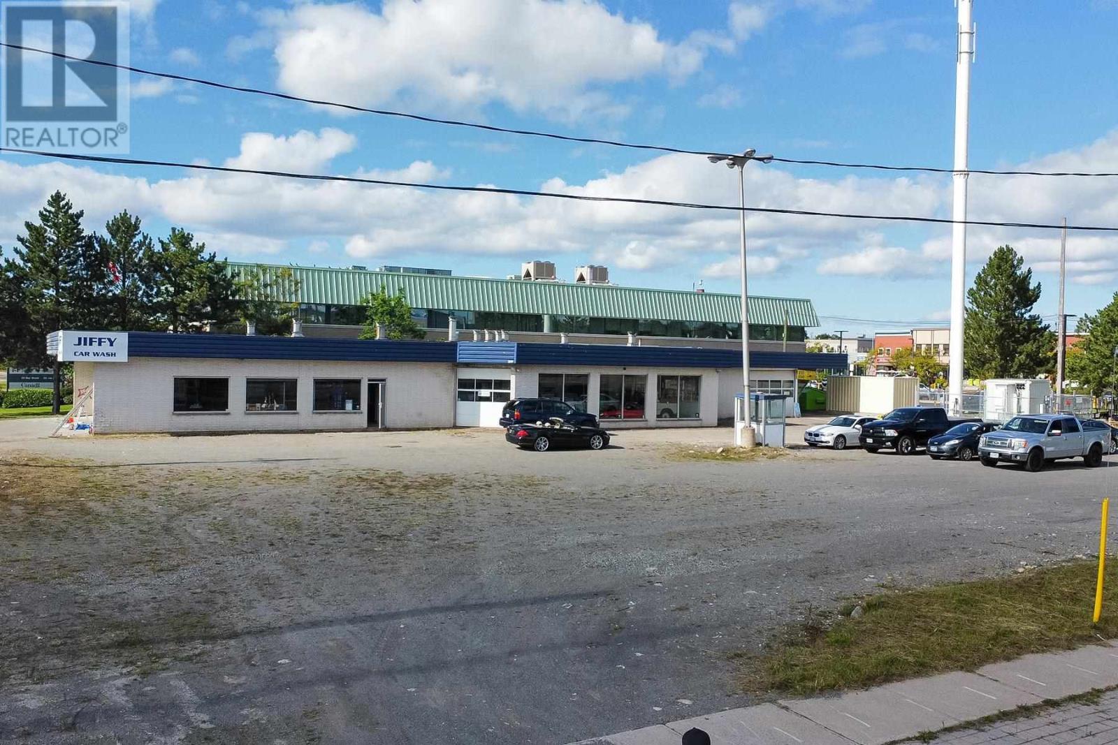 32 Bay St, Sault Ste. Marie, ON