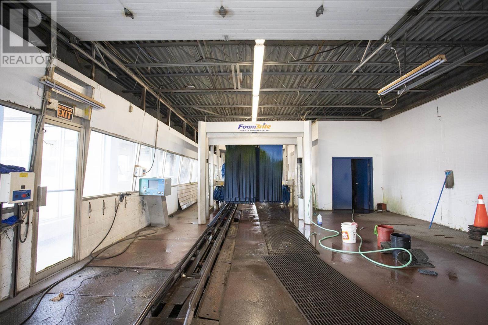 32 Bay St, Sault Ste. Marie, ON