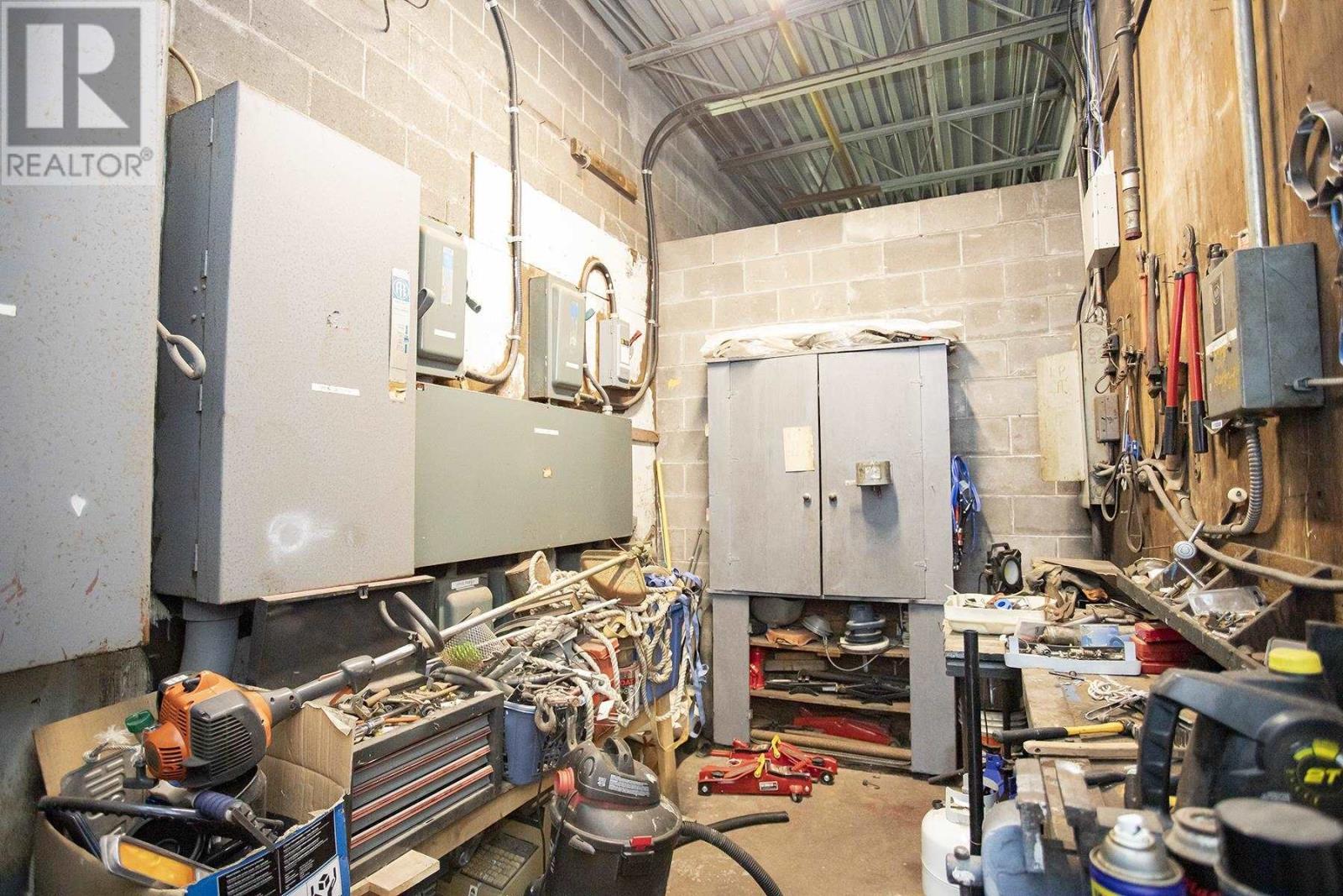 32 Bay St, Sault Ste. Marie, ON