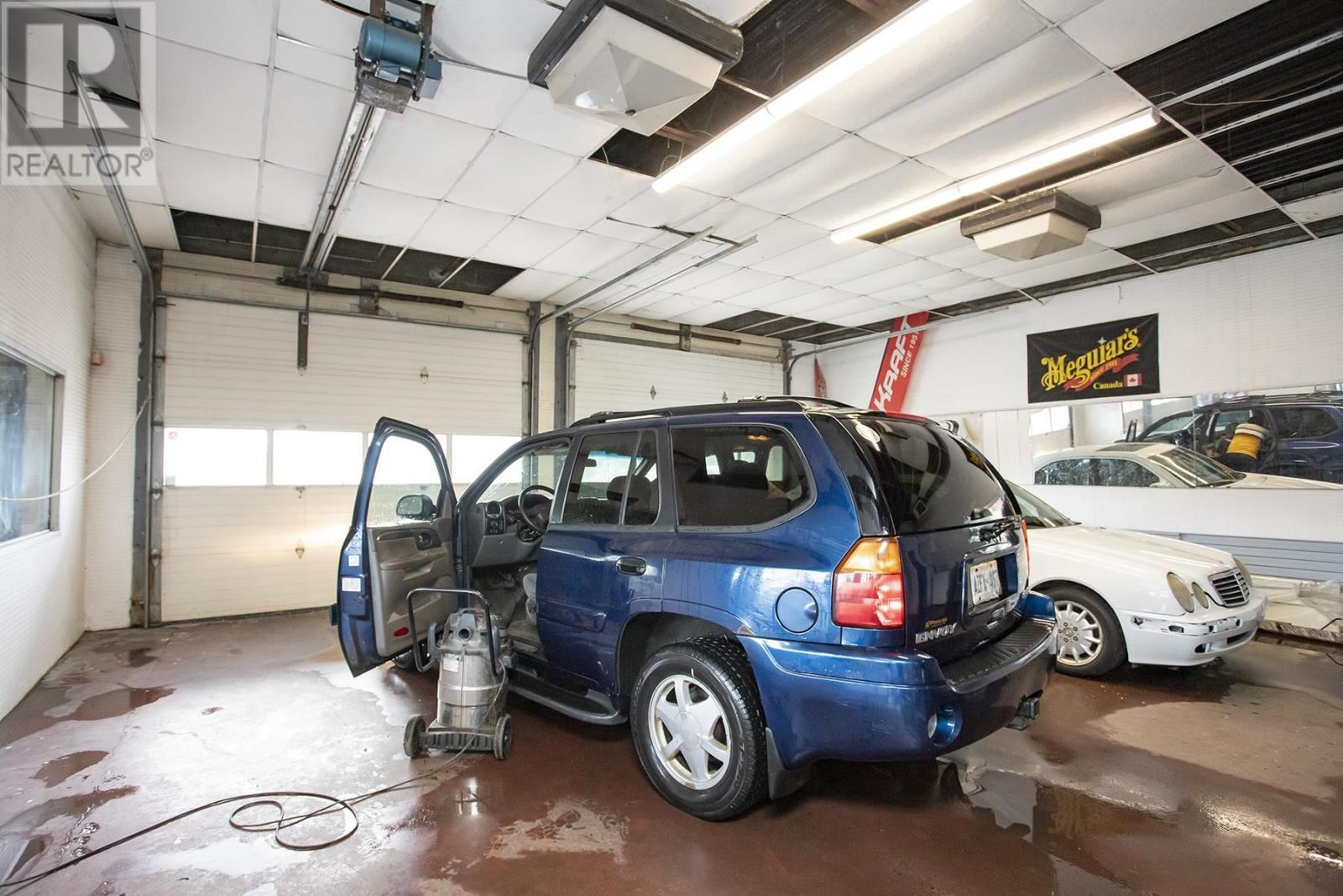 32 Bay St, Sault Ste. Marie, ON