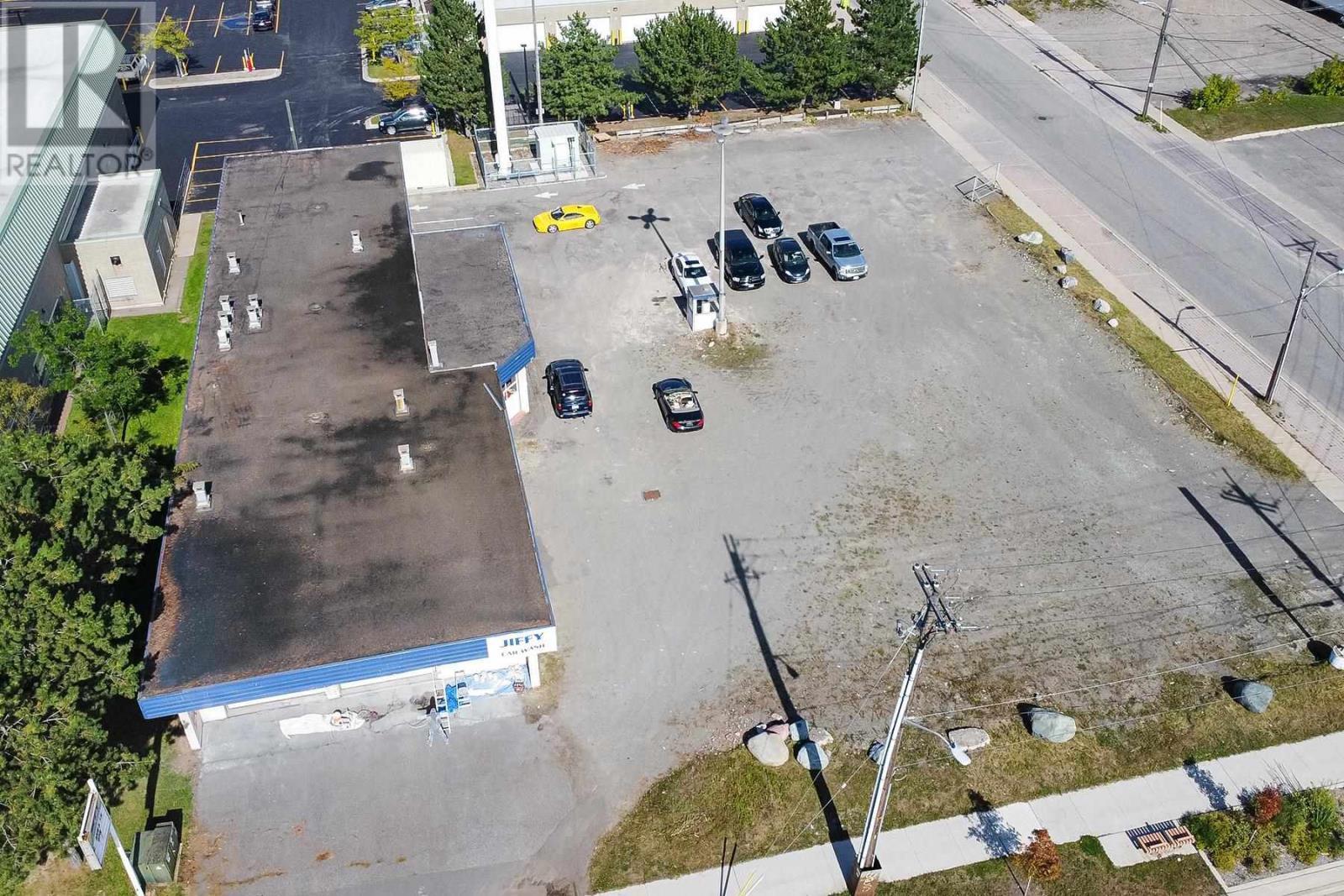 32 Bay St, Sault Ste. Marie, ON