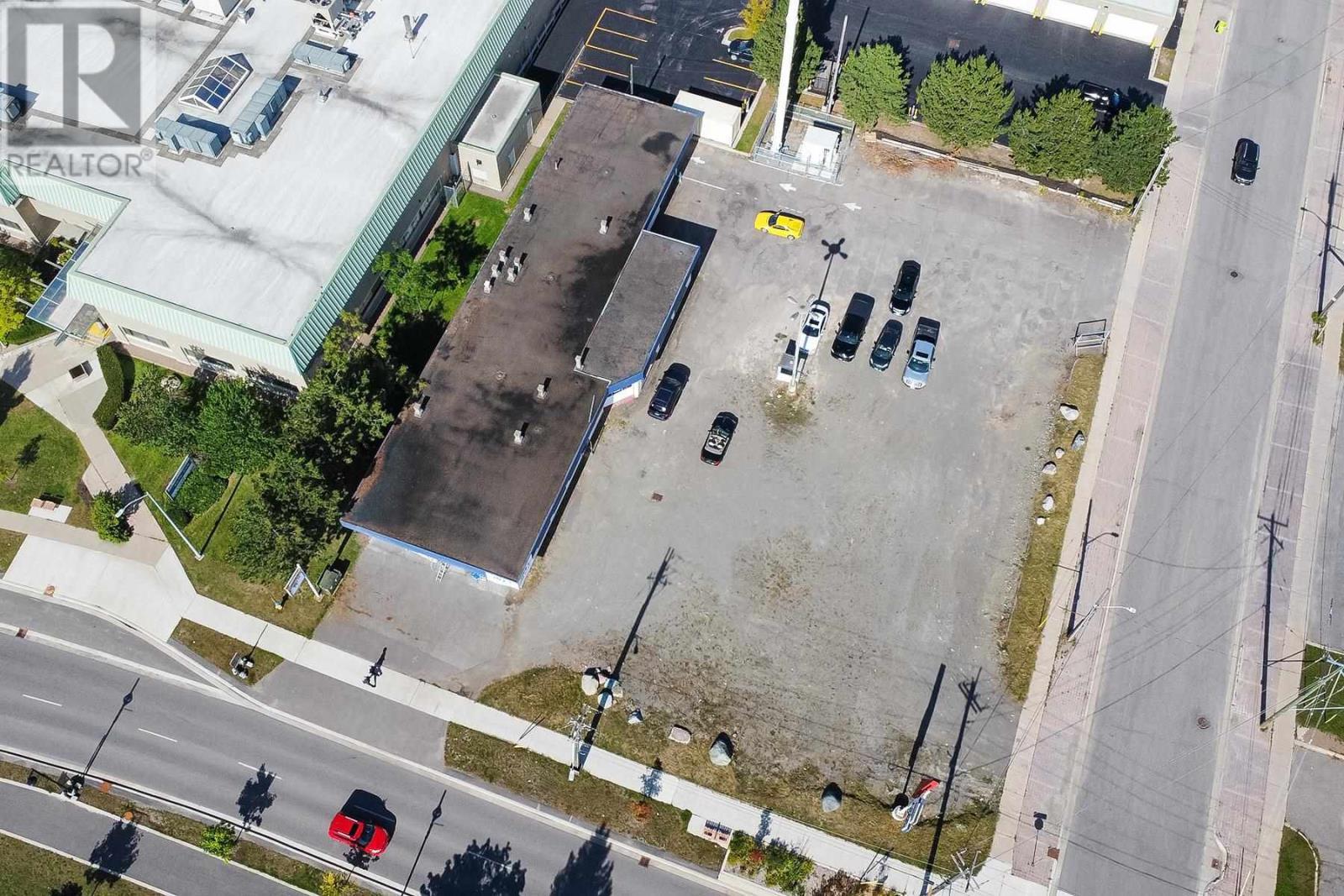 32 Bay St, Sault Ste. Marie, ON